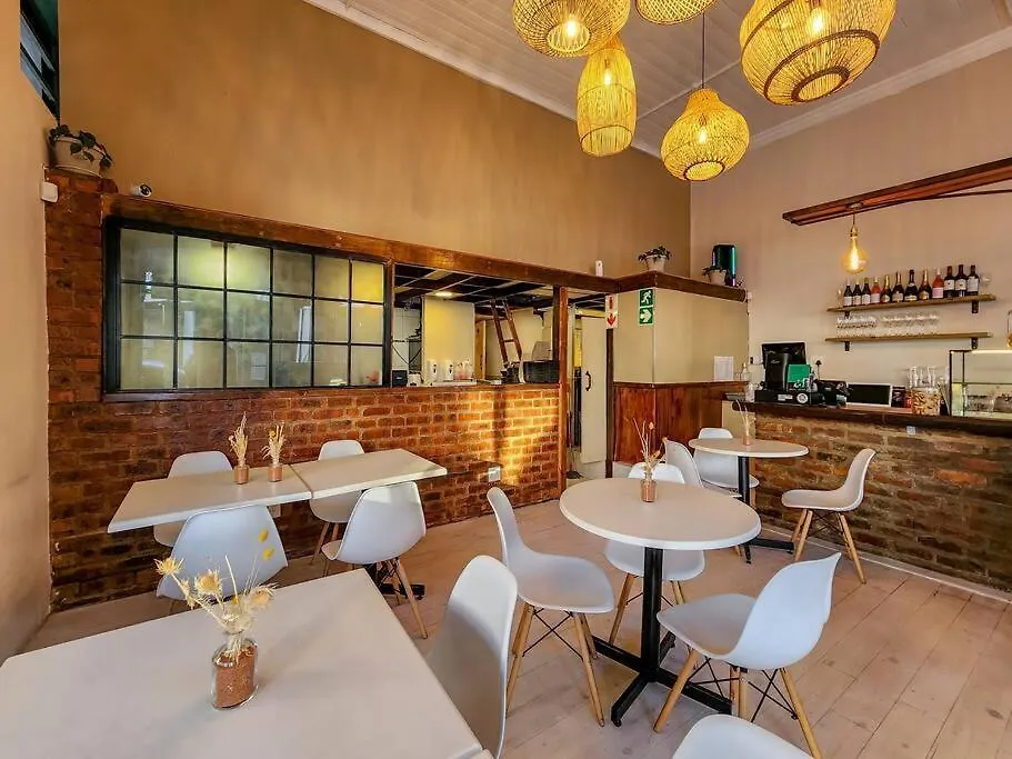 Visually Stunning Apartment Cape Town